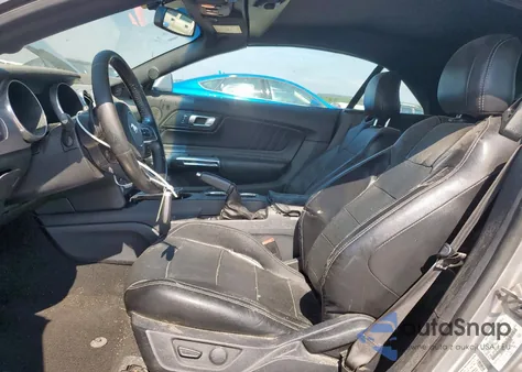 2020 Ford Mustang z USA, uszkodzony, nr VIN 1FATP8UH2L5113078